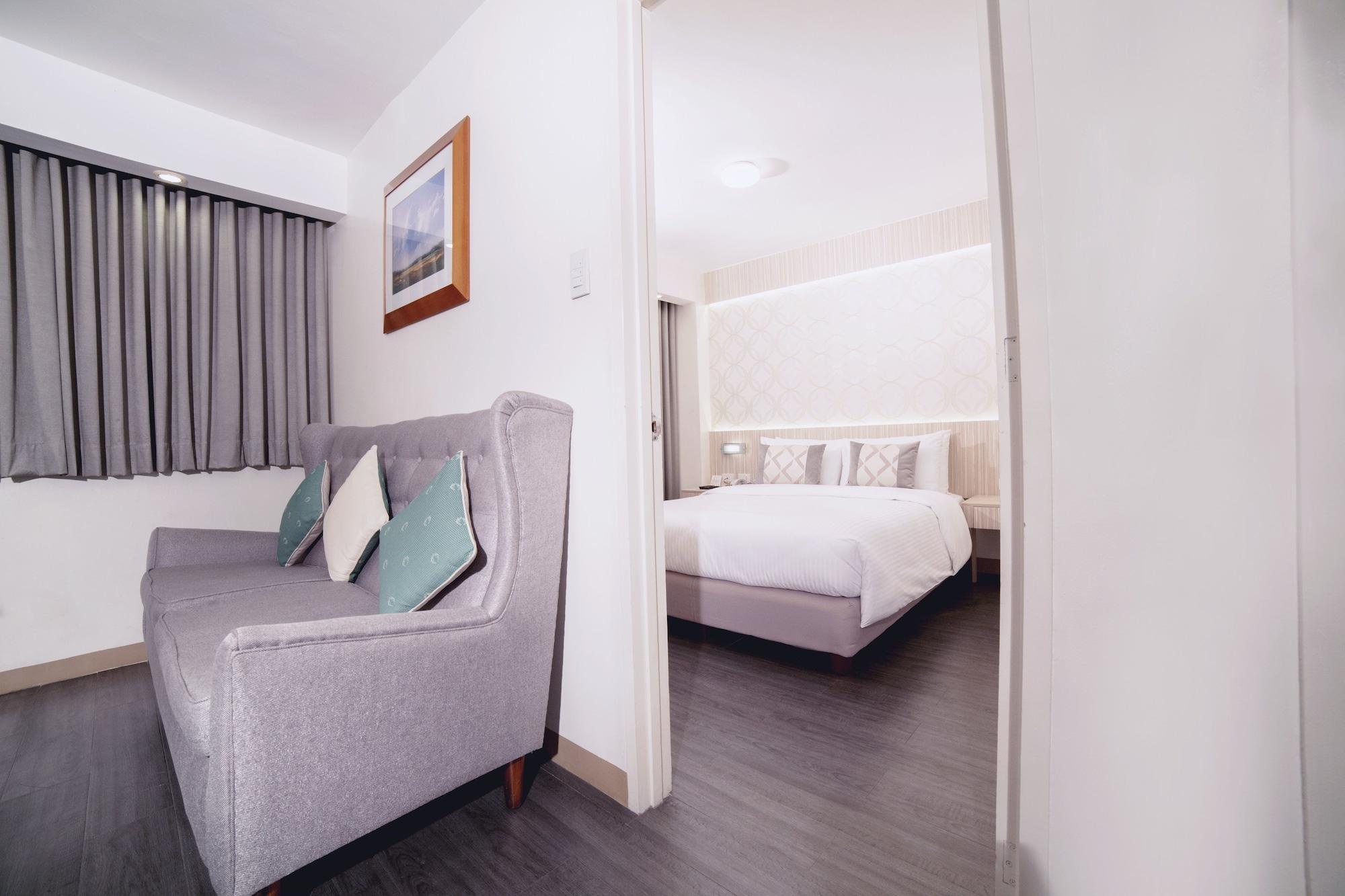 Готель The Charter House Makati City Екстер'єр фото